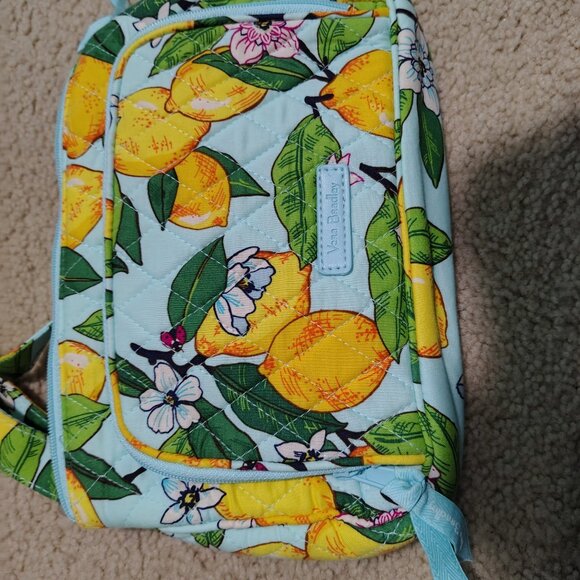 Vera Bradley lemon Grove collection and shore thing lunch bag - Picture 6 of 10